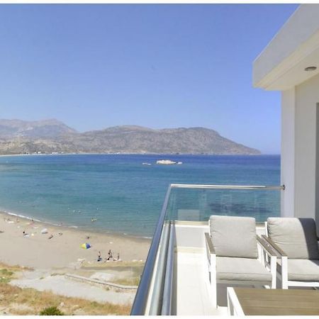 Potideon Bay Luxury Apartments カルパトス エクステリア 写真