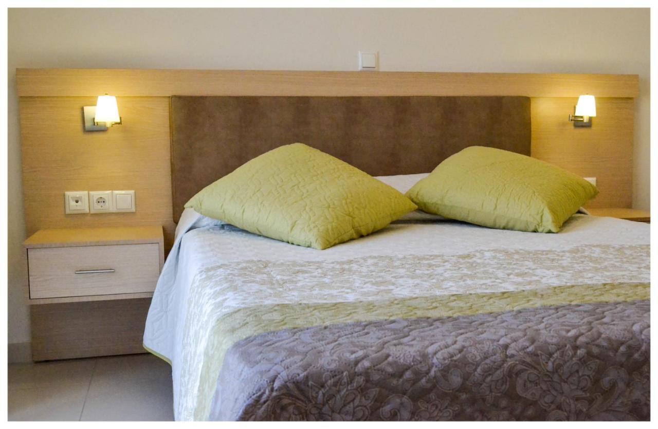 Potideon Bay Luxury Apartments カルパトス エクステリア 写真